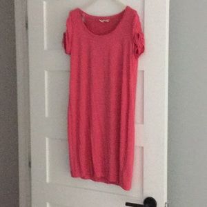 Cute dress. Great  for warmer days ahead!